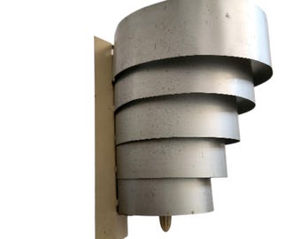Vintage Venetian blind tiered tornado wall sconce light Vintage 1940s 1950s silver shade