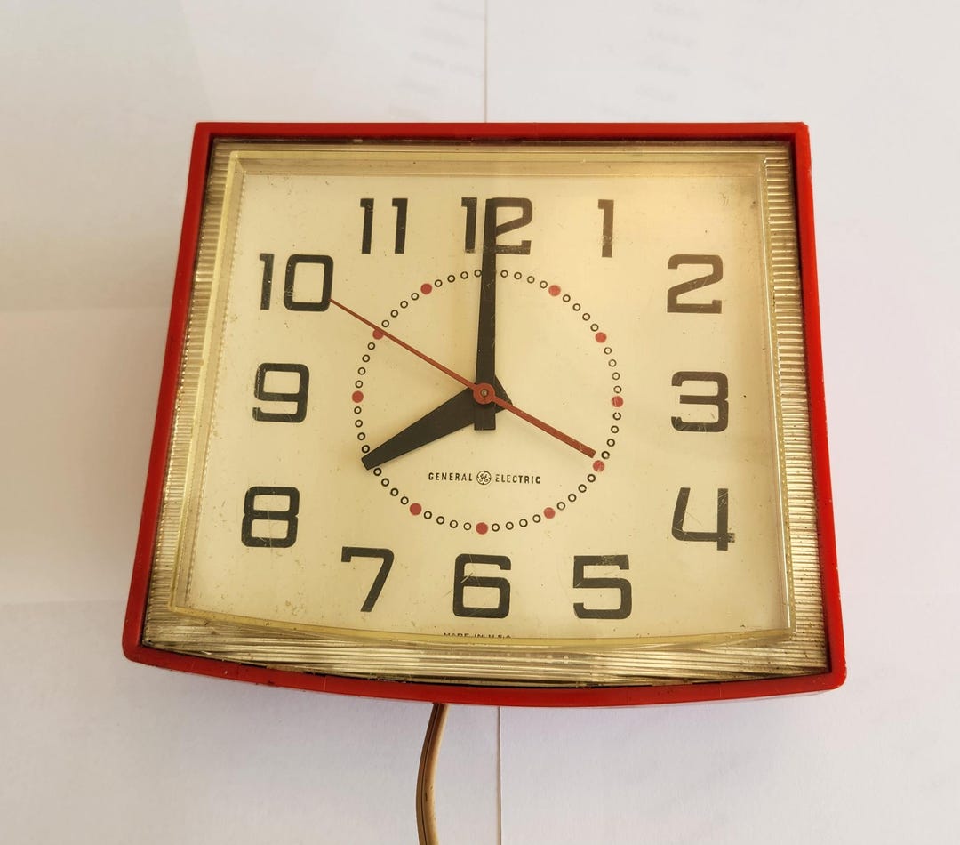 General Electric Mid Century Wall Clock Red and Cream - Etsy