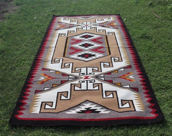 Handwoven Southwestern Southwestern Style Rug – Geometric Wool Kilim, Neutral Tribal Area Rug, Boho Rustic Decor, Aztec Pattern Carpet