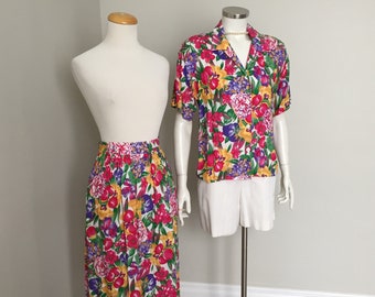 1980s vintage Bright Floral Print Two Piece Dress Set Blouse Jupe M L