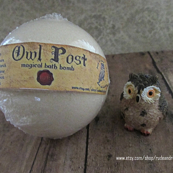 Harry Potter inspired Owl Post bath bomb