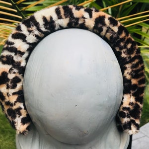 Fascia imbottito leopardo immagine 7