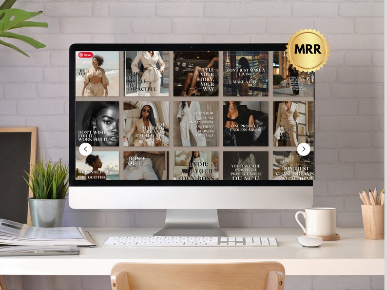 Peut inclure: Un &eacute;cran d'ordinateur affiche une grille d'images avec des citations de motivation et du contenu li&eacute; &agrave; la mode. L'&eacute;cran affiche un bouton d'enregistrement Pinterest et un sceau MRR dor&eacute;. Un bureau avec une plante, une tasse et un porte-crayons.