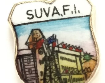 Fiji Islands - Suva - Vintage Enamel Souvenir Travel Shield Bracelet Crest Charm - Silver Plated