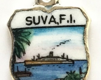 Fiji Islands - Suva - Vintage Enamel Souvenir Travel Shield Bracelet Crest Charm - Silver Plated