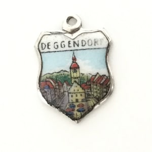 Deggendorf Germany - Vintage Enamel Souvenir Travel Shield Bracelet Charm - 800 Silver