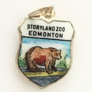 Bear - Vintage Silver Enamel Souvenir - Storyland Zoo Edmonton Canada - Travel Shield Bracelet Crest Charm - Silver Plated