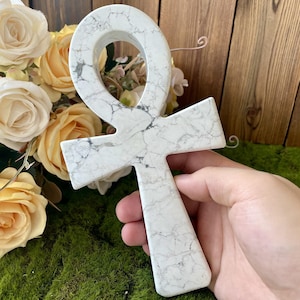 Natural Howlite Ankh Cross, Egyptian Key of Life Symbol, Spiritual Protection Altar Piece Meditation Healing Crystal Pagan Witchcraft Supply