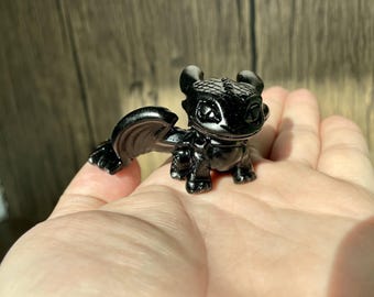 手彫りの黒曜石のドラゴンの置物、天然黒曜石の飛竜の像、デスクトップの装飾品、レイキヒーリングクリスタル、クリスマスギフト