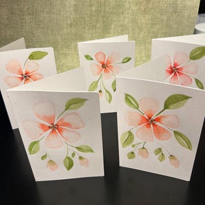 Cartões em branco de árvore de Natal pintada à mão em aquarela com envelopes. Conjunto 2