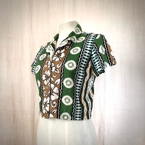 1960’s Deja Vu of Kauai Cropped Aloha Barkcloth Sh
