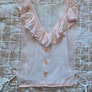 Vintage 1940’s Sheer Pale Pink Rayon Ruffles Collar Dickey with Pink Plastic Buttons & Mesh Back/40’s Suit Dickey /Vintage Lingerie/One Size