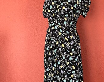 Trashy Diva 2011 Winter Release of 1940’s-Style Mardi Gras Novelty Print Rayon ‘Bustle Betty’ Dress/Size 14/ Candice Gwinn/ Excellent Cond