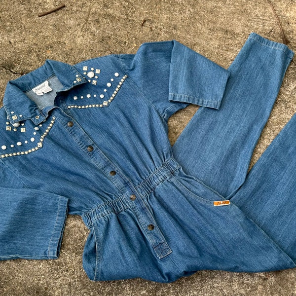 Vintage 80’s Bedazzled ‘Dreams’ All-Cotton Denim Jumpsuit with Logo Snap Front, High Elastic Waist, Tapered Leg/ Very Flattering/ Size Small