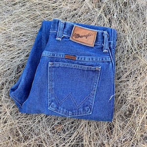 Vintage 1970’s Ladies No Fault Wrangler Jeans /70’s Wranglers/ All Cotton Denim/ Made in USA/ Bell Bottom Jeans/ Vintage Wrangler