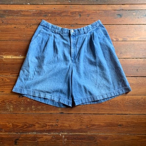 Bare Back Vintage 1980’s Lee Pleated Front Baggy All-Cotton Denim High Waisted Shorts Made in USA/ Vintage 16 Medium