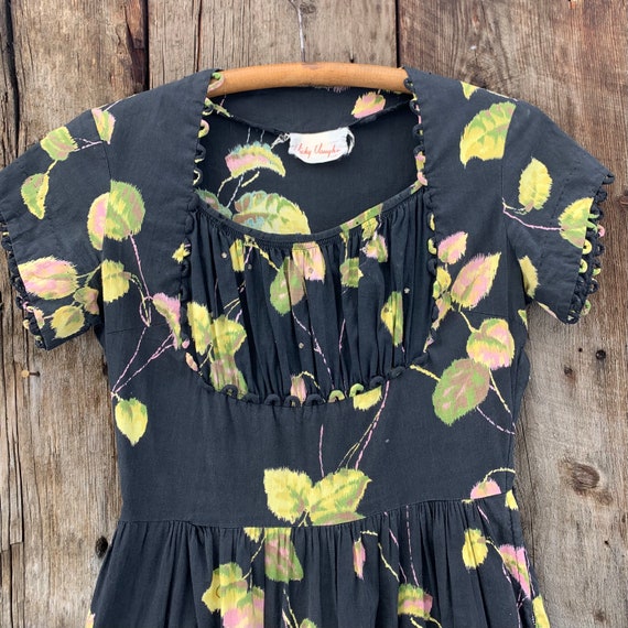 40’s or 50’s Vicky Vaughn Black Floral Fiesta or … - image 2