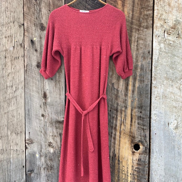 Deep Earthy Clay-Pink Vintage 1970’s Lady Anne Belted Nubby Acrylic Knitwear Sweater Dress / Size Small/Medium