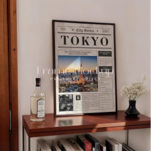 Mockup barscene frame, DIN A verticaal frame Photoshop Mockup leunend op de plank, framesjabloon voor digitale kunst, zwart houten frame Mockup