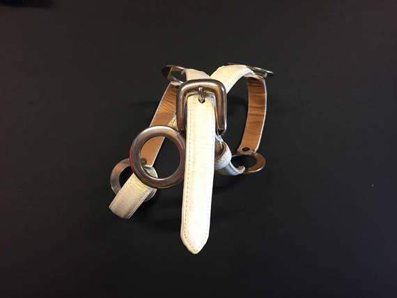 sale -60s MOD BELT by AVIGNON, white leather with… - image 1
