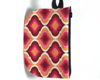 Tula Pink strawberry zip pouch. Zipper pouch. Small zip pouch. Coin purse. Card holder. Gift card holder. Business card holder.
