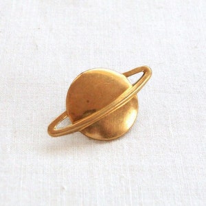 Vintage Brass Planet Saturn Pin - planet pin - astronomy
