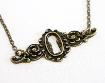 Allene - keyhole necklace - Antique Brass - Steampunk