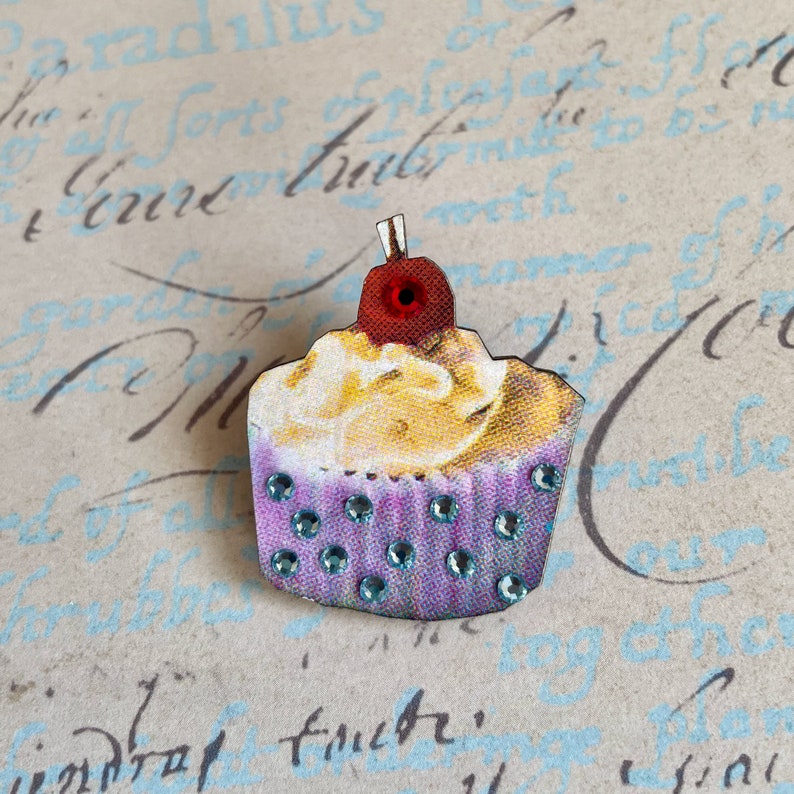 Hattie cupcake brooch crystal brooch Cupcake pin cupcake accessories cupcake jewelry Cupcake 7