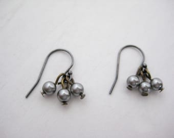 Grey Pearl Earrings-Grey Crystal Pearl Earrings, Brass Pearl Earrings, Oxidized Silver Pearl Earrings, Pearl Earrings, Rustic Pearl Earrings