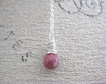 Rhodonite Silver Necklace-Sterling Silver Chain, Pink Gemstone Necklace, Layering Necklace, Pink Rhodonite Silver Necklace, Dainty Necklace