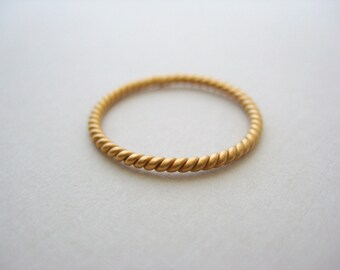 Gold Twist Ring- Gold Twisted Wire Ring, Gold Wire Ring, Everyday Gold Ring, Wire Band, Modern Gold Ring, Stacking Ring, Matte Gold Band