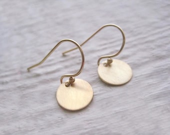 Gold Dot Earrings- Gold Round Earrings, Disc Earrings, Gold Drops Earrings, Gold Filled Earwires, Everyday Earrings, Gold Round Earrings