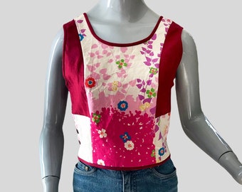 Flora Top - Floral Linen/cotton mélangé avec Maroon Linen Fabric, style patchwork, lignes de panneau, reliure sur les bords, fermeture à boutons latéraux, taille 8