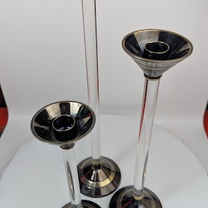 3er Set Vintage Lucit & Metall Kerzenständer | Mid-Century Modern 70er | Hollywood Regency Acryl Glas Kerzenhalter Trio | Karl Springer Stil
