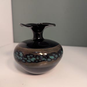 Mid Century glass vase by Glasgestaltung Gutgesell Lauscha Glashütte