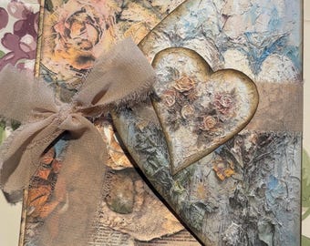 Folio nupcial con corazones rústicos / Recuerdo de boda victoriano hecho a mano