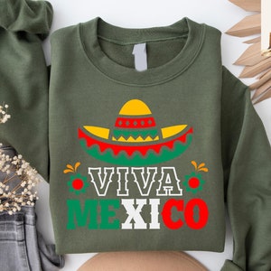 Viva Mexico Pullover Sweatshirt, Mexico Crewneck Shirt, Mexico Gift, Mexican Flag, Travel Sweatshirt, Comfortable Mexican Unisex Clothing,