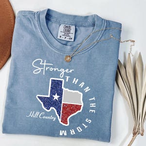 Comfort Colors® テキサス・ストロング洪水災害救援Tシャツ、ヒルカントリー洪水サバイバーTシャツ、グアダルーペ川救助隊支援Tシャツ