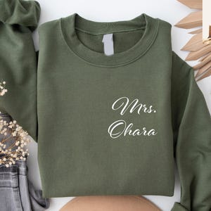 Custom Mrs Sweatshirt, Mrs Last Name Sweatshirt, Bride Personalized Sweatshirt, Wifey Sweatshirt, Bride Sweatshirt, Mrs Custom, Future Mrs