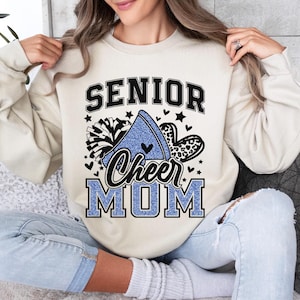 Älterer Cheer Mom Blauer Hoodie und Sweatshirt, Faux Glitter Cheerleader Hoodie, Cheer Gang, Benutzerdefinierter Jubel Hoodie und Sweatshirt, Jubelgeschenk