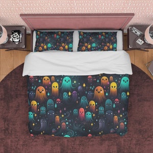 Cute Ghost Halloween Duvet Cover Set, Colorful Spooky Dorm Bedding, Custom Size Aesthetic Bedroom Set, Ghostly Night Quilt Cover