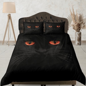 黒猫の布団カバーセット、赤い目のゴシック寝室セット、猫の寝具セット、ハロウィンキルトカバー、猫好きへのギフト、ユニークな寮の部屋の装飾