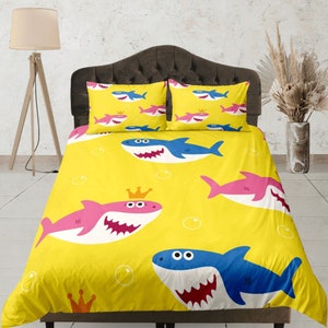 Fun Shark Print Bettwäsche-Set, Gelb und Rosa Bettbezug-Set, Kinder Cartoon Quilt Cover, Ästhetisches Schlafzimmer-Set in Benutzerdefinierter Größe, Verspielte Tagesdecke