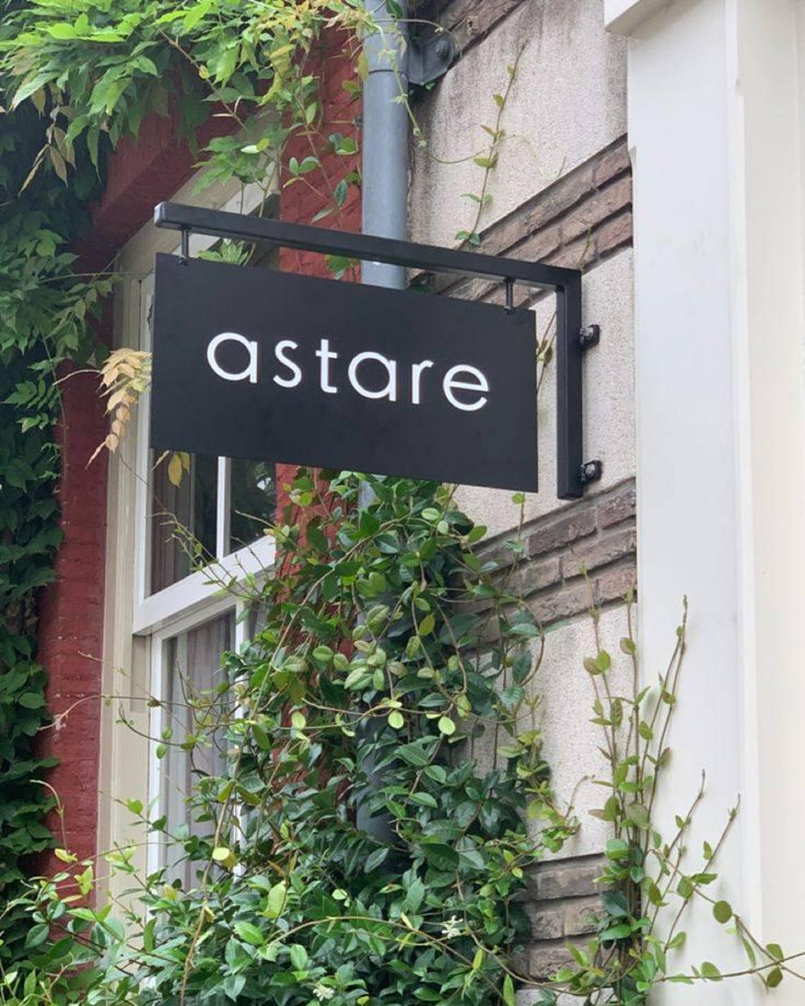 Custom Blade Signs for Retail Shops & Cafés, Boutique Signs, Hair Salon ...