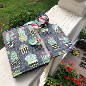 Passport cover/ luggage Tag/ cactus green