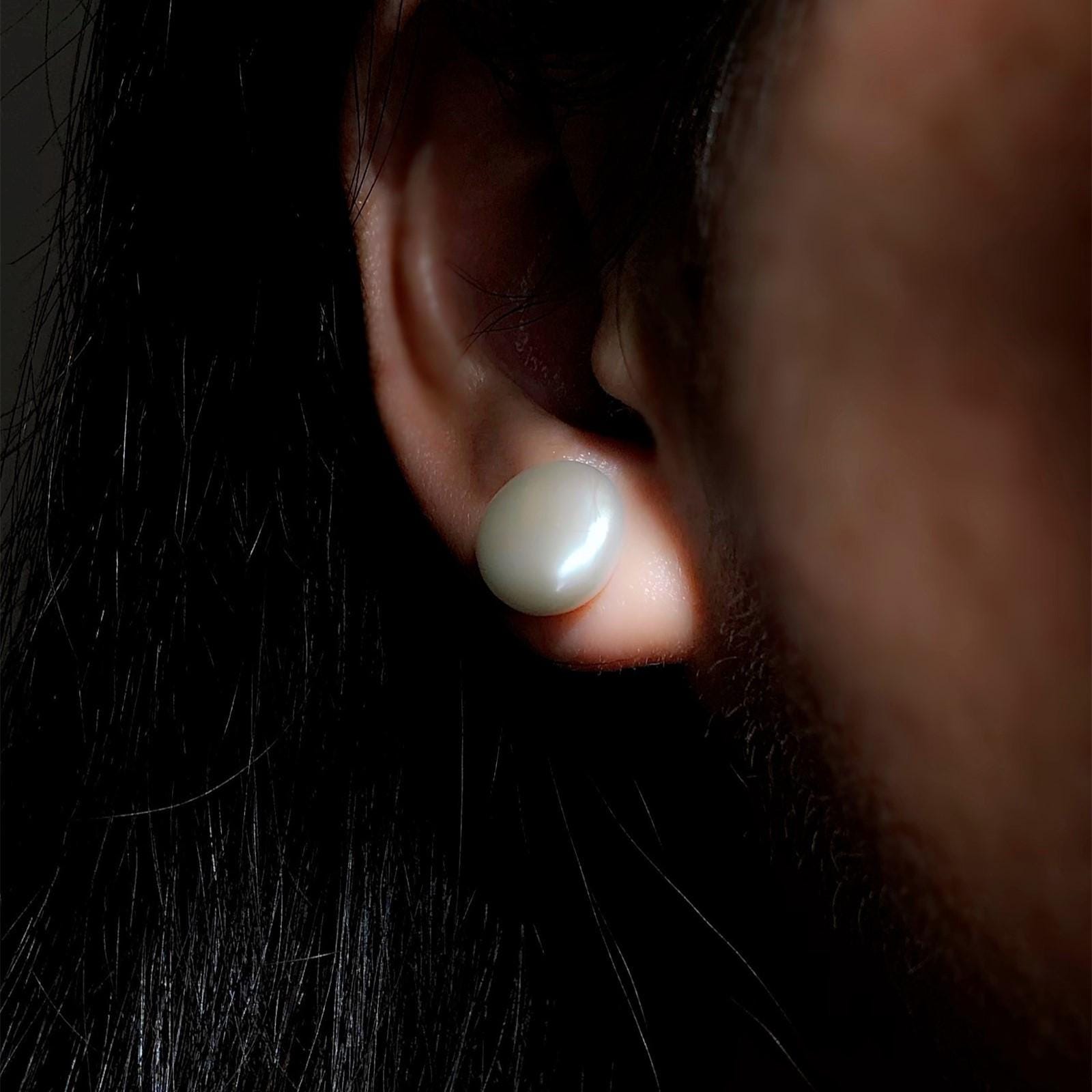 Boucles D'Oreilles Clous Avec Perles D'Eau Blanc Beige - Style Vintage - Neuf Avec Étiquettes