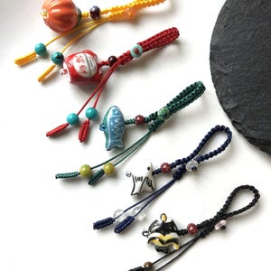 Pendentif polyvalent noeuds tressée avec fermoir coulissant – Porte-clés, bijoux de sac, sangle de téléphone multifonction porte-bonheur