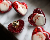 Christmas Pin, Santa Pin, Tie Tack, Christmas Jewelry Glittery Heart, Santa Jewelry Santa Brooch, Unisex Jewelry, Gift for Him by isewcute