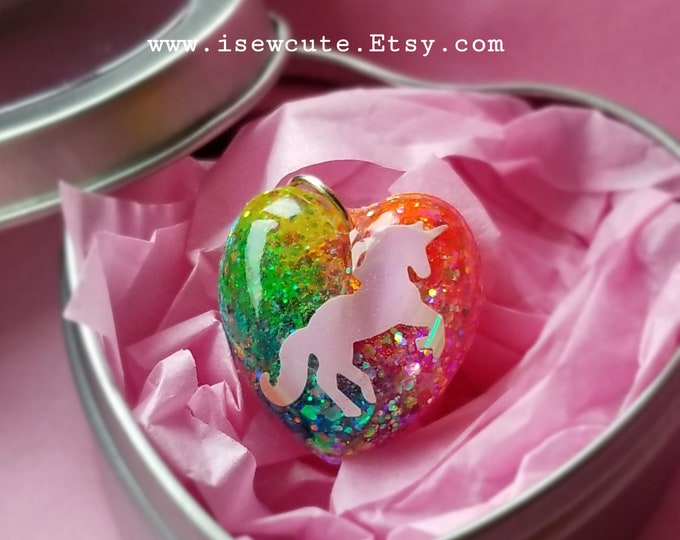Kids Rainbow Unicorn Sparkle Heart Necklace, Unicorn Pendant, Rainbow Unicorn Glitter Heart Pendant Necklace in Heart Box for Ages 5 & Up