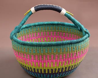 Handwoven Bolga shopping basket| colored-straw round market shopper
